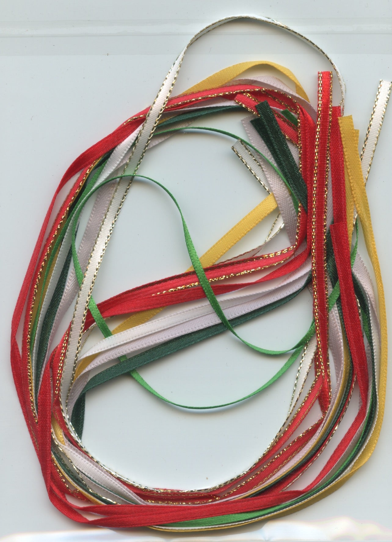 Craft Ribbon - 12 x .60cm lengths - Christmas Colours - Pack #1 - 4mm/3mm/